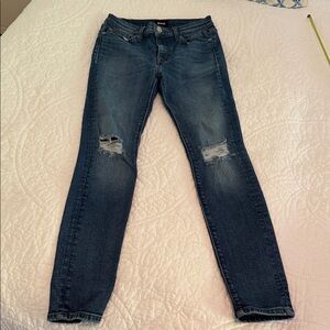 Hudson Jeans Women's Blue Distressed Super Skinny Jeans, size 27